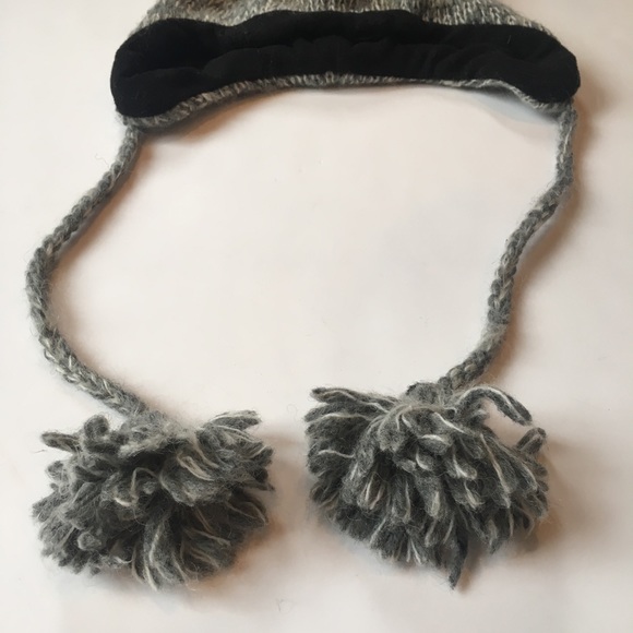 Kids 100% Wool Owl Hat - Picture 5 of 6